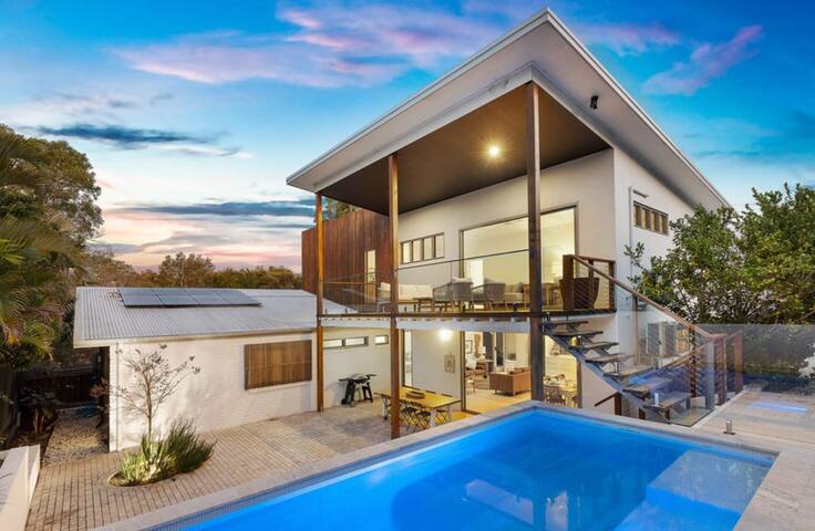 Noosa Junction Retreat.