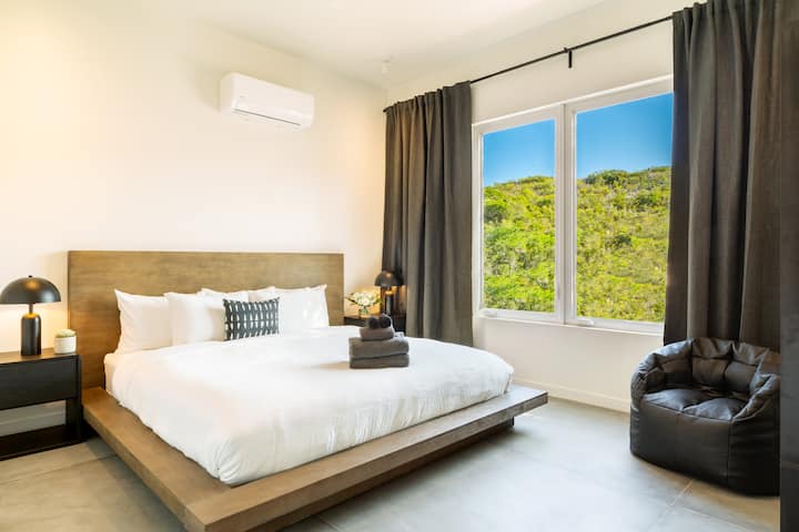 Спалня на 1 - ви етаж 