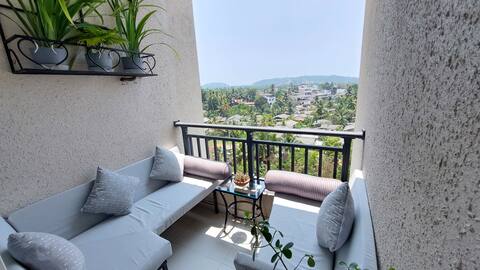 The Quinary Apartment