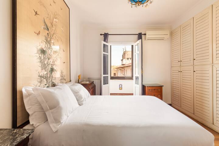 Apartment with terrace and open view in Trastevere