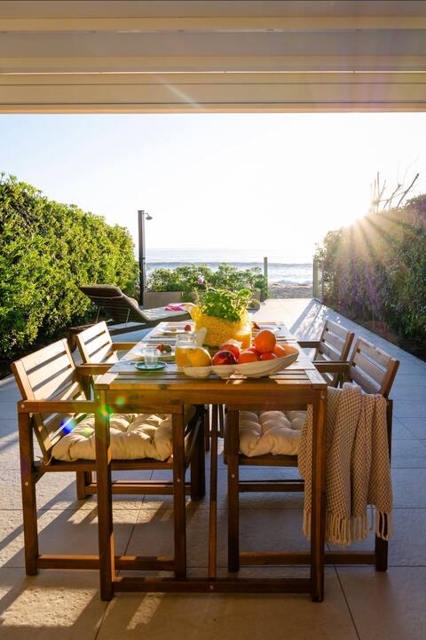 CasaMare is an House on the beach in central Italy