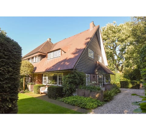 English cottage, near the city center.