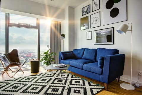Top Airbnb: Superior apartment in Powstańców śląskich