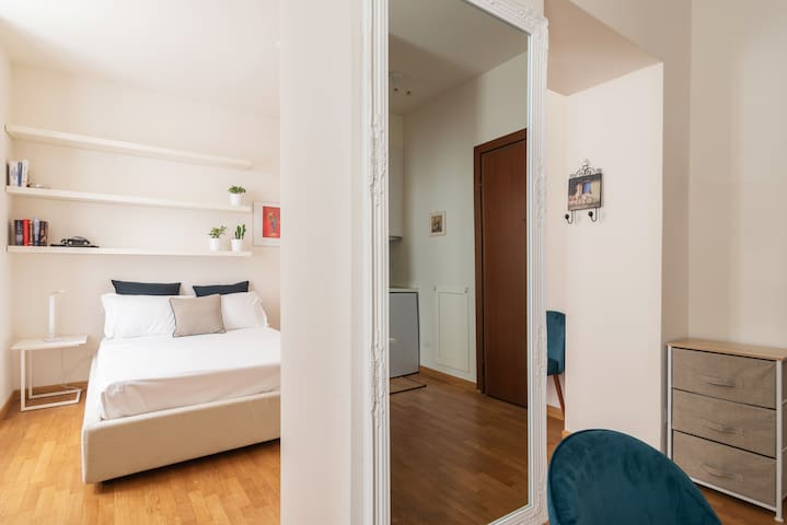 Check In Check Out Facile managed Airbnb listing 2