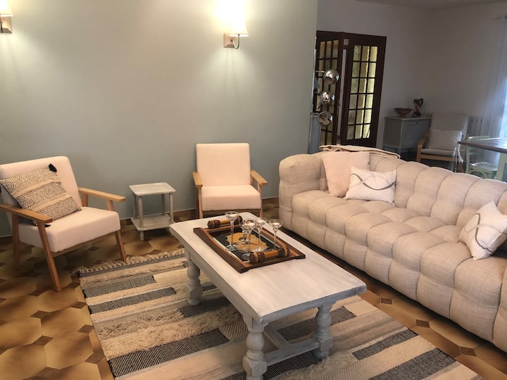 Maison 120m² Familiale 
Pour 6 Personnes - Le Pouzin