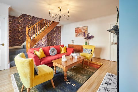 Top Airbnb: Hideaway | Ideal for winter getaway | Pet-Friendly in Amble By The Sea