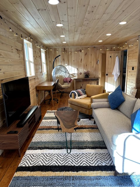 Stylish Cabin in Dorchester