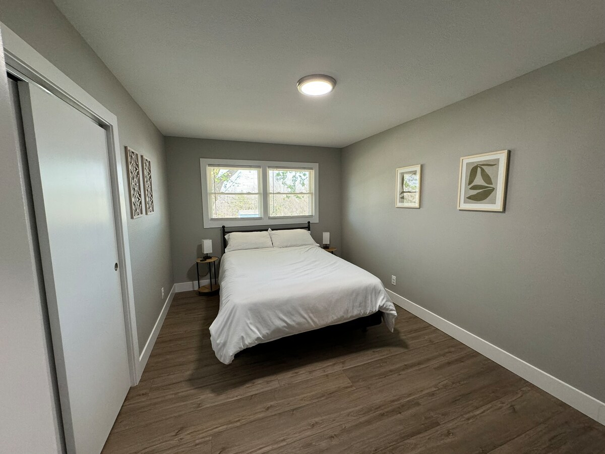 Boven gelegen.  Smart-tv.