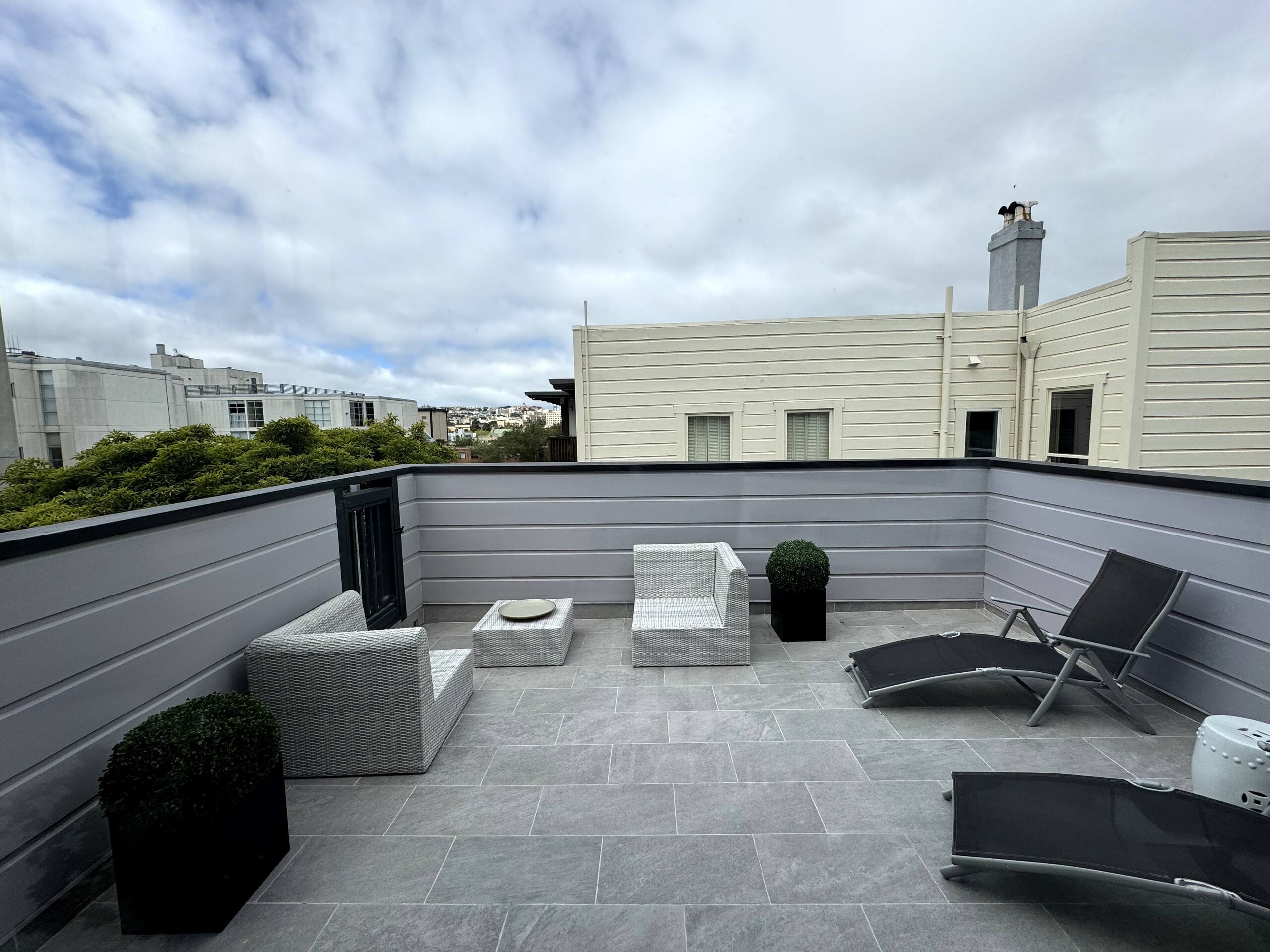 Home in San Francisco · ★4.6 · 4 bedrooms · 4 beds · 3 baths - Image 109