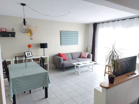 Top performing Airbnb: Outside terrace in City Center in Mâcon