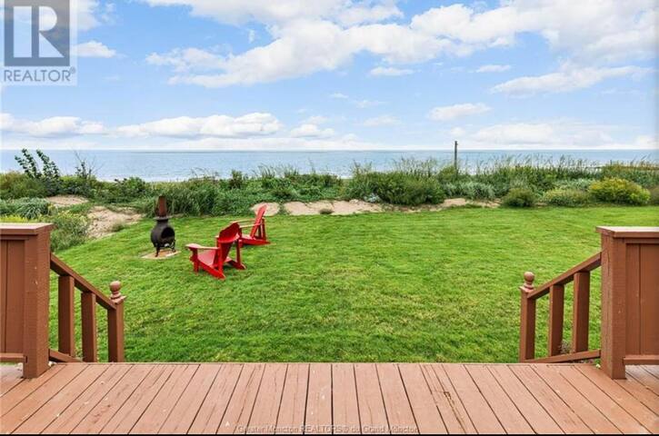 Beach Front Modern Cottage- Oscar on the Ocean gallery image 5