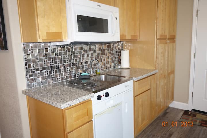 Small House On 1 Acre Property - Hollister, CA