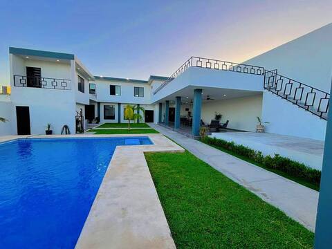 Residence with pool in Zuazua