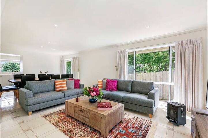 Family Oasis with Bay Views, Dromana gallery image 4