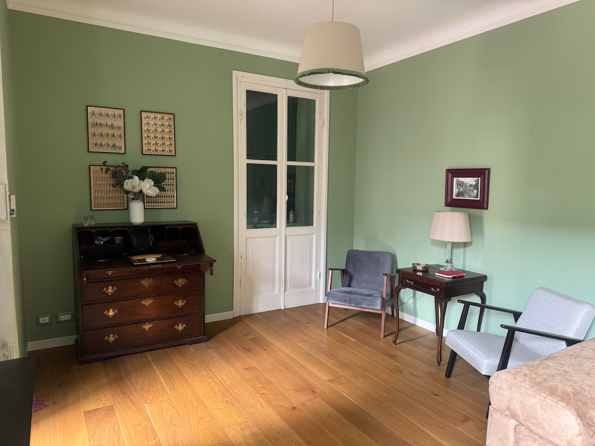 Annuncio Airbnb popolare: Casa Nina: bella casa e zona a Genova