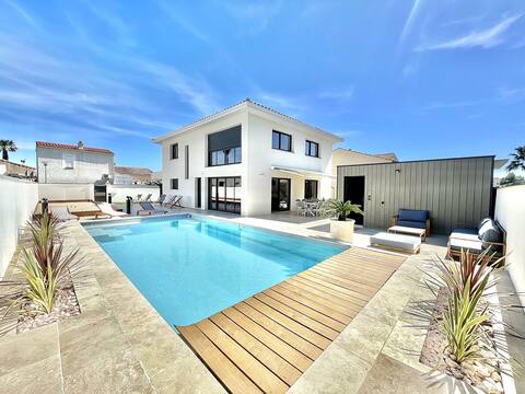 22. La Villa Marine: Luxurious Villa!