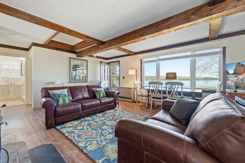 Alamoosook Lake House