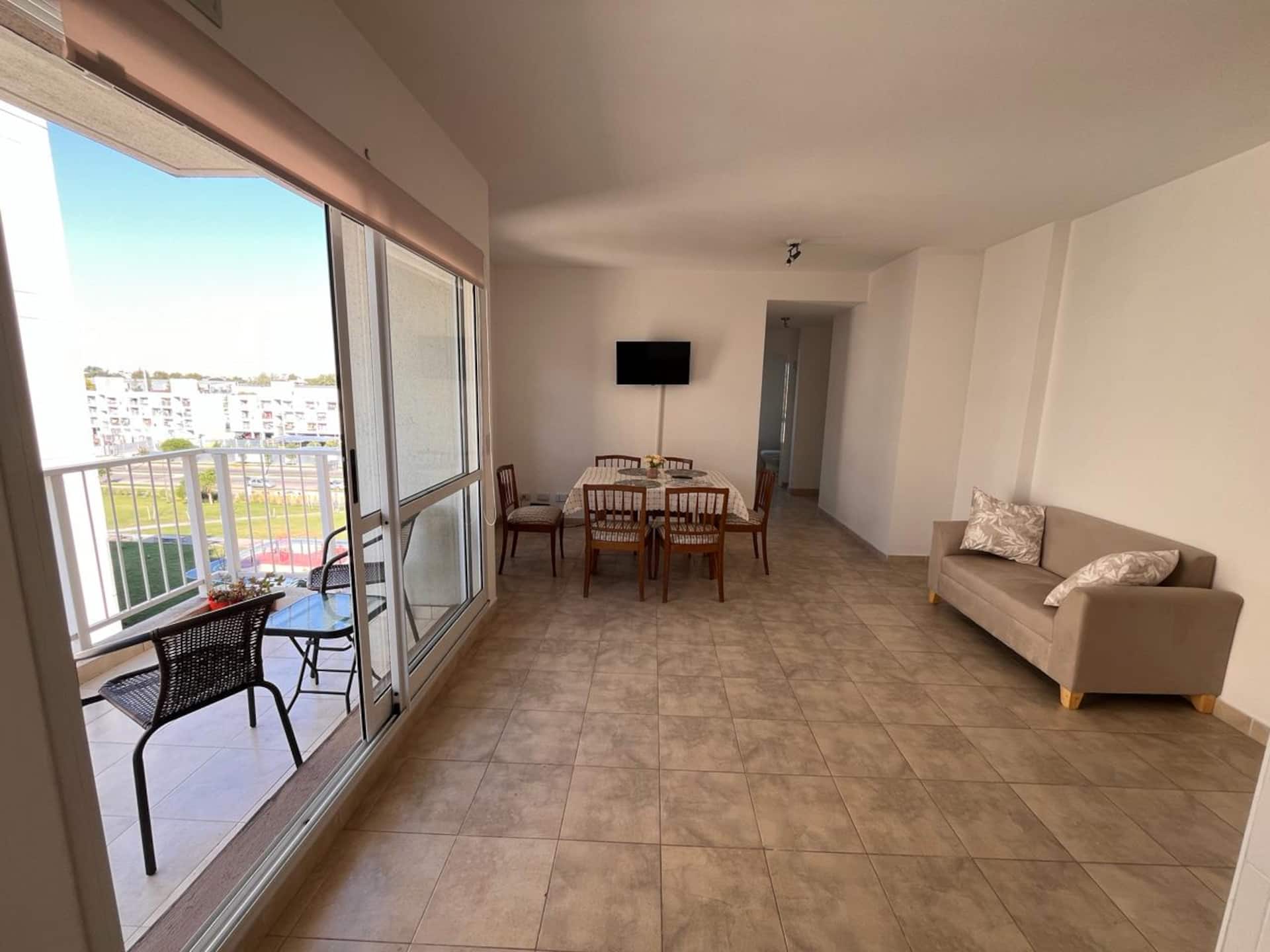 Spacious and Bright 2-Room Apartment