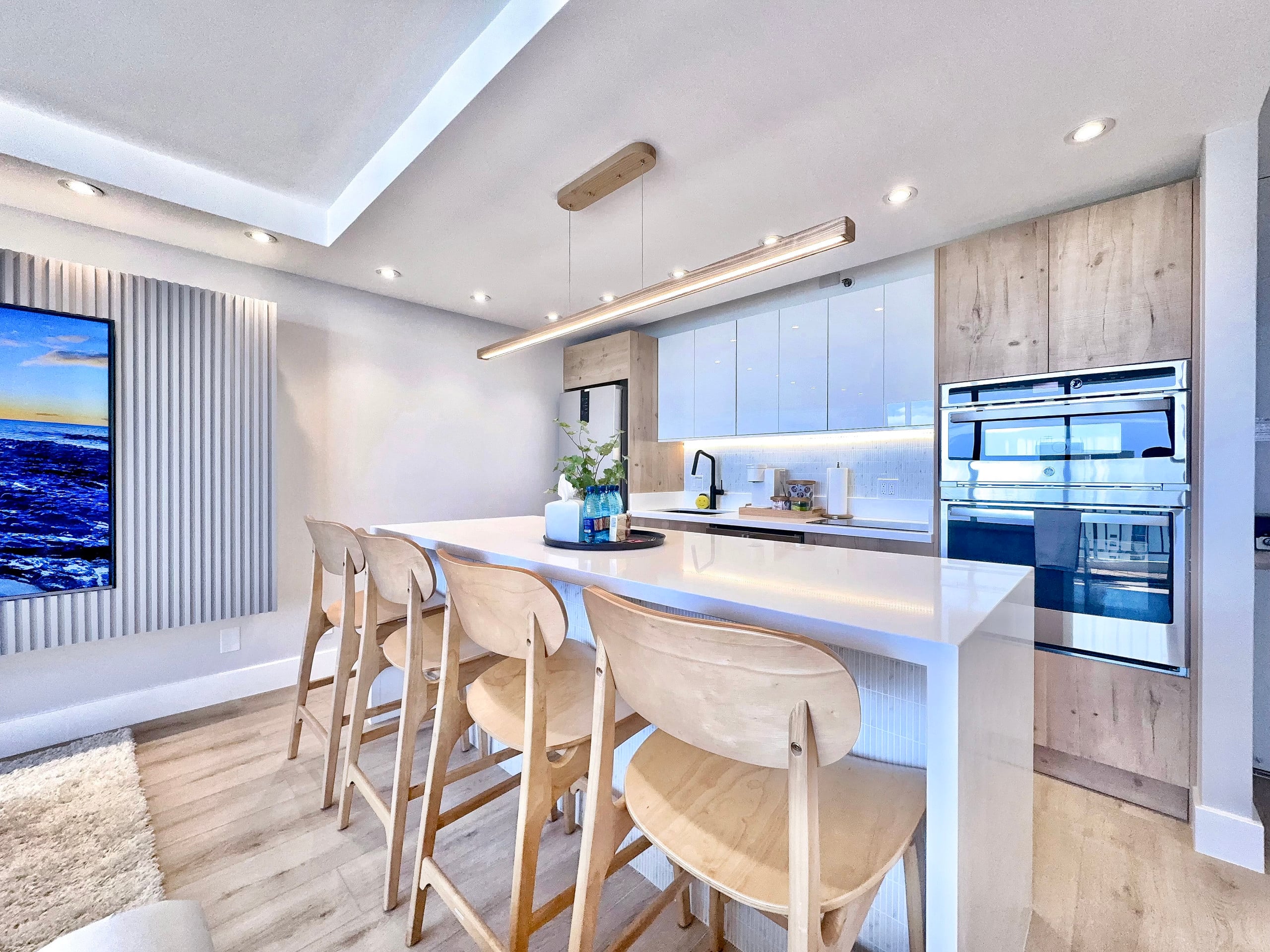37F-Ultra Upscale Ocean View-Modern 1BR W/Parking! - Image 18