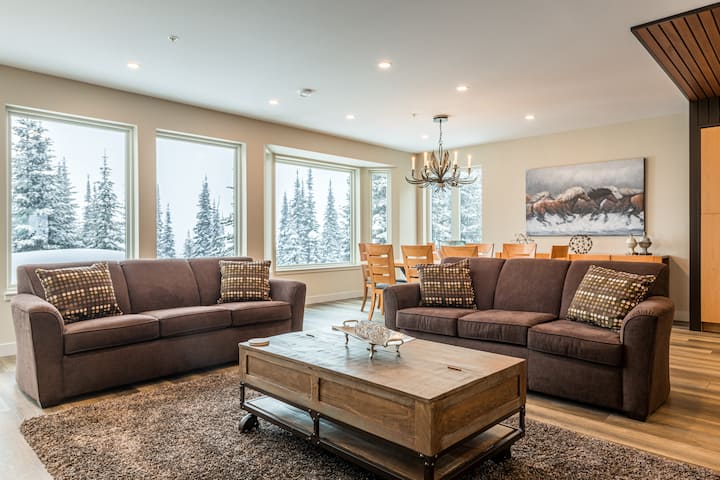 Пентхаус – всекидневна и трапезария 
