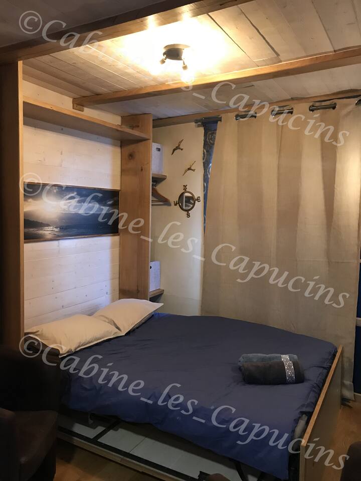 La Cabine Des Capucins – Parenthèse Marine Urbaine - Honfleur