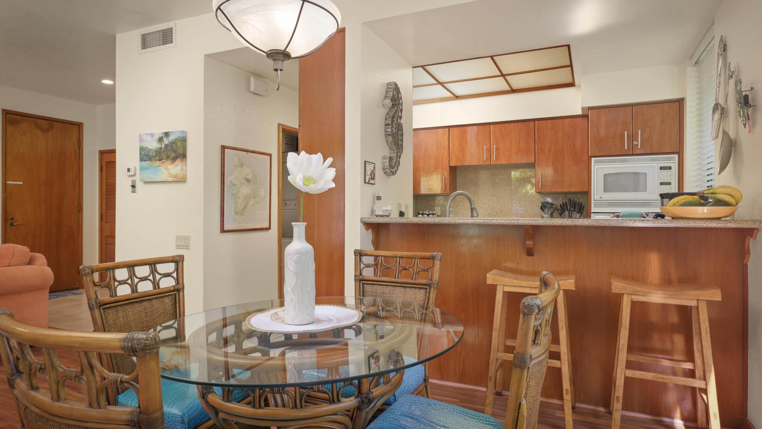 Spectacular Ground Floor Condo Sleeps 5 - Photo 14