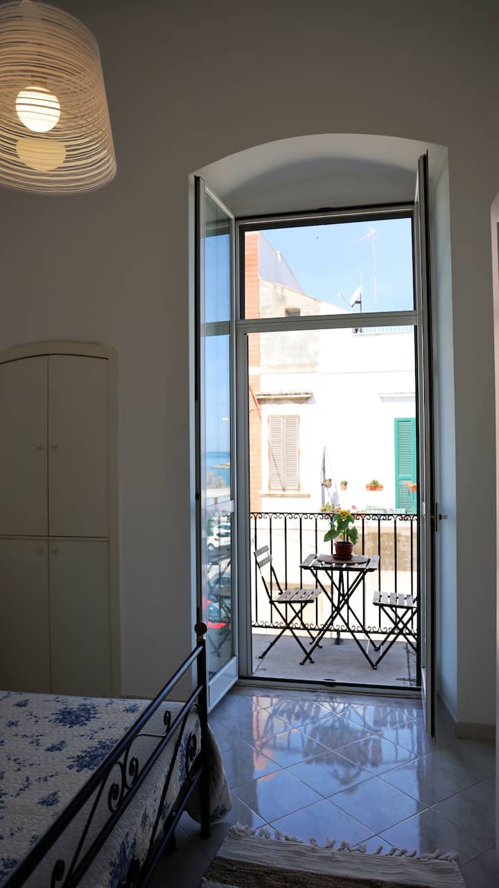 საძინებელი 1