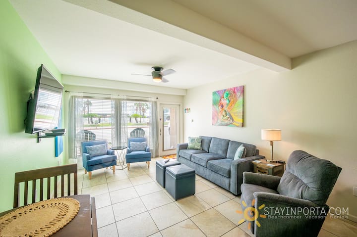 Walk To The Beach, Ground Floor, King Bed, Parking - Port Aransas, TX