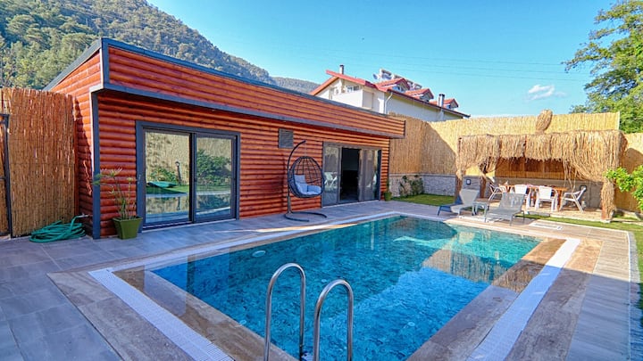 Fethiye İNlice De 2+1 ÖZel Havuzlu Villa - Göcek