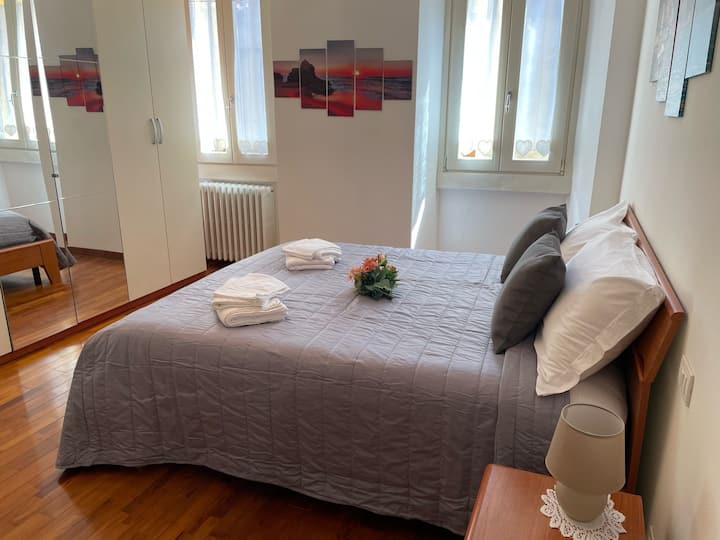 საძინებელი 1