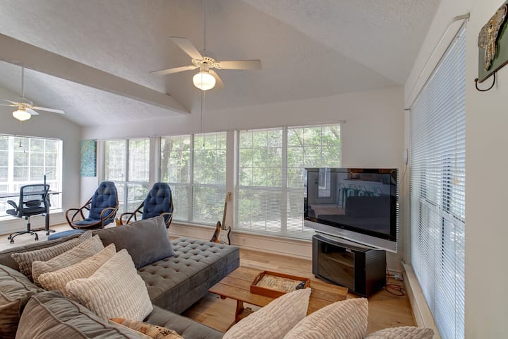 Cute Guesthouse For 3 | Near Woodlands - Tomball, TX