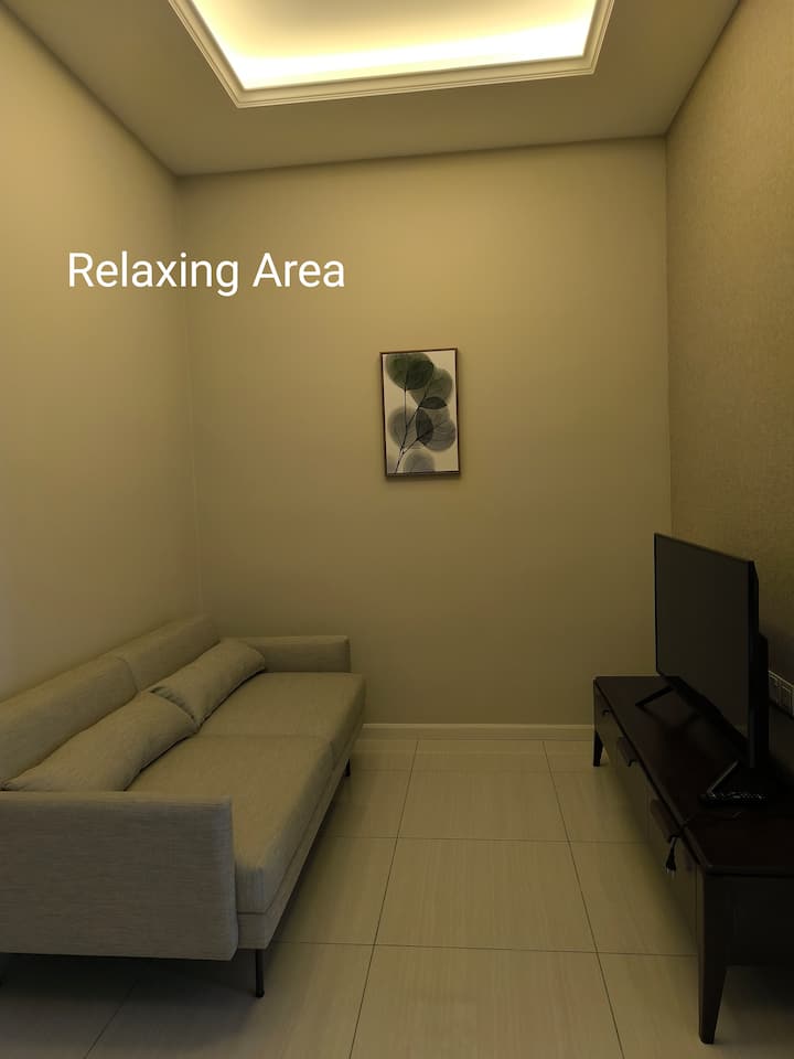 Bonjays Cozy Hotel Studio Home @Dorsett Residences - Kepong