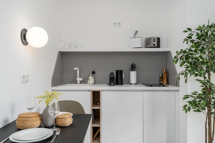 Bright: Design Suite Downtown | Kitchen - Dortmund