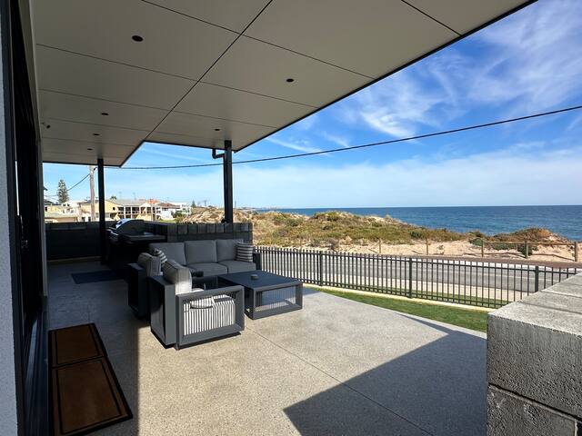 Halls Head Retreat gallery image 5