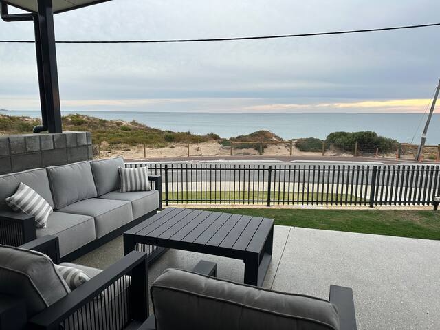 Halls Head Retreat gallery image 4