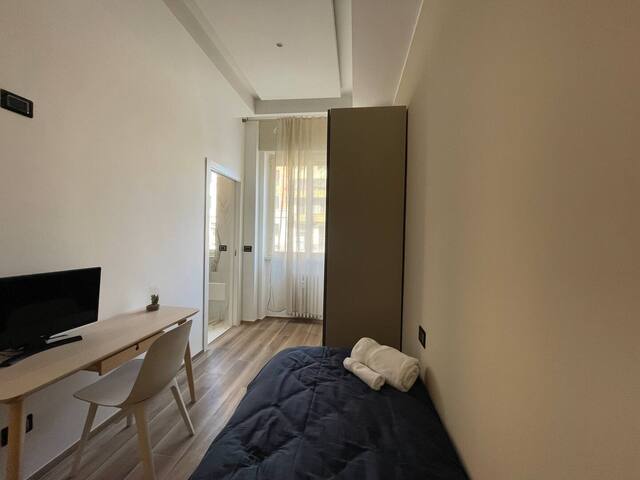 Design Guest House @Navigli District, Milano gallery image 5