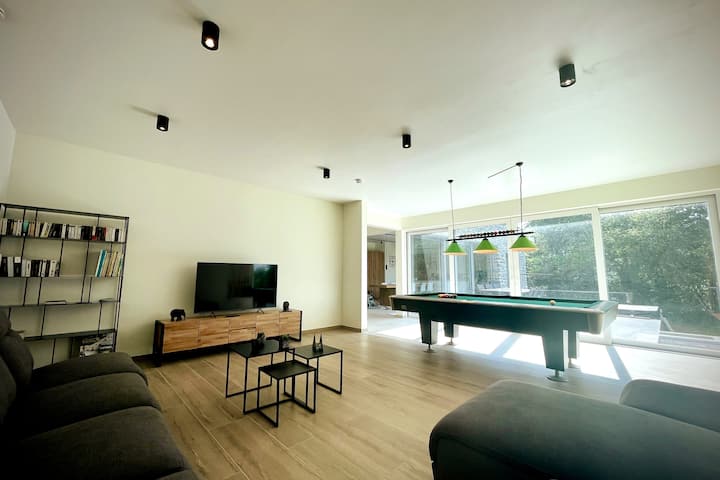 Maison 8 Pers - Jacuzzi Billard - Namur