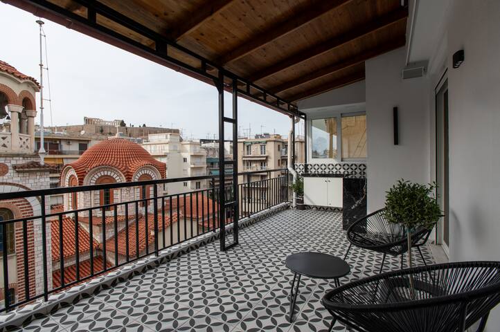 Acropolis Golden View Penthouse