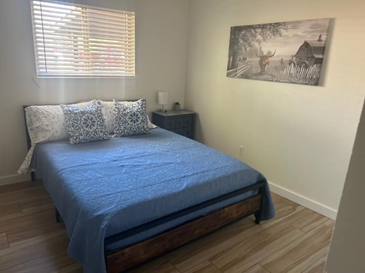 Bračni krevet (160x200), cijeli ormar