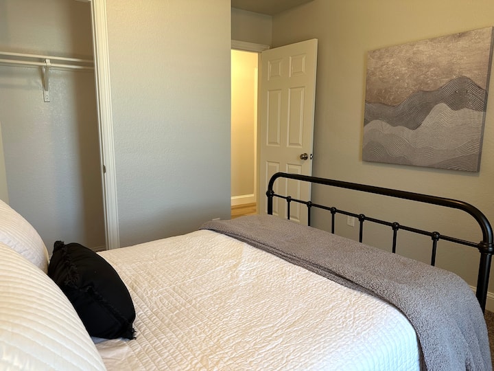 საძინებელი 4