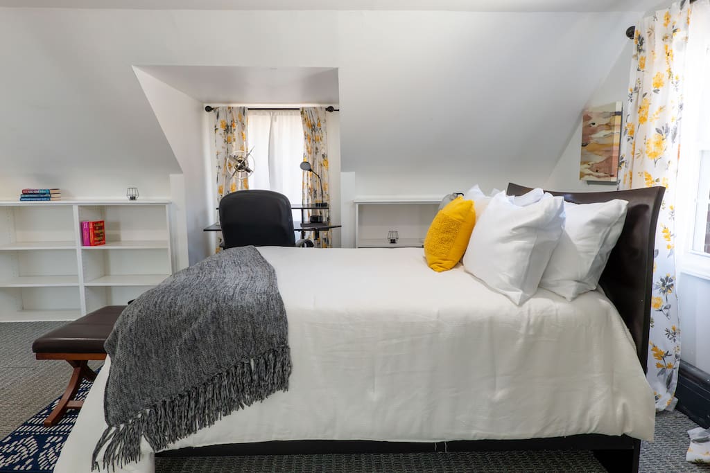 Airbnb Mikha's Oasis:
Ultimate Escape