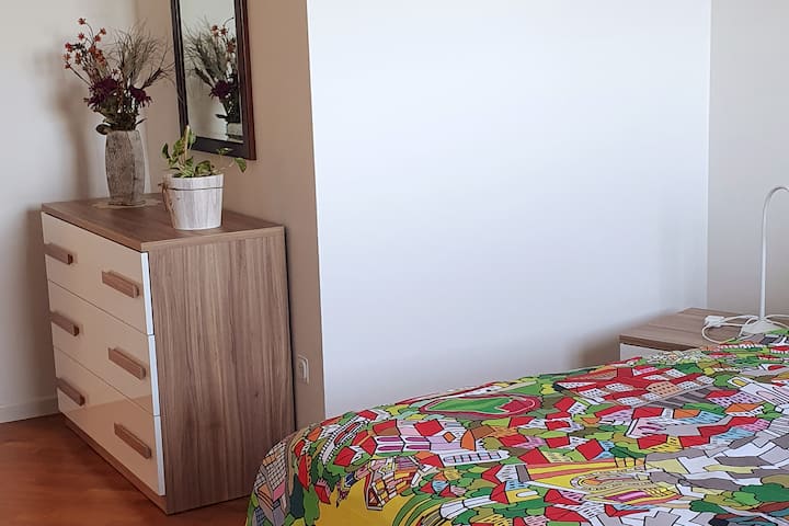 საძინებელი 1