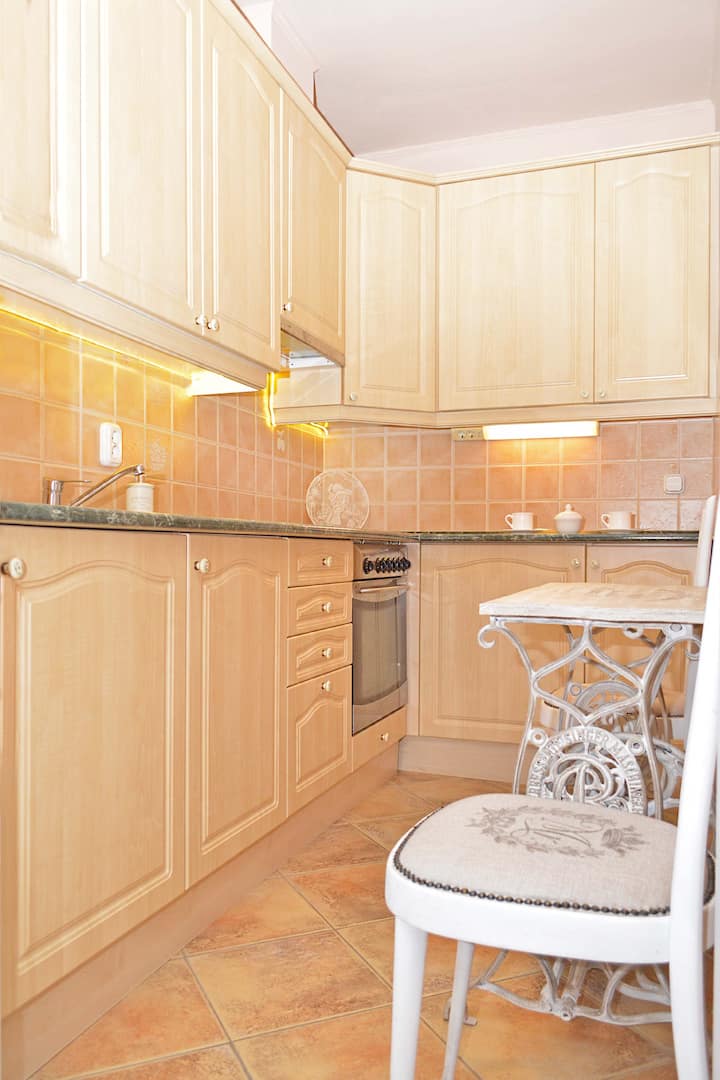 Alba Domina Apartment - Bdsm Studio - Székesfehérvár