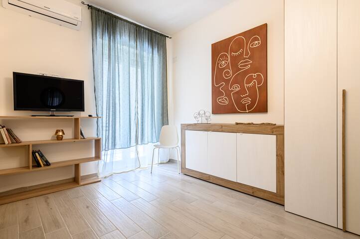 [Pulcinella Home] – Chic e Comfort in Central City gallery image 4