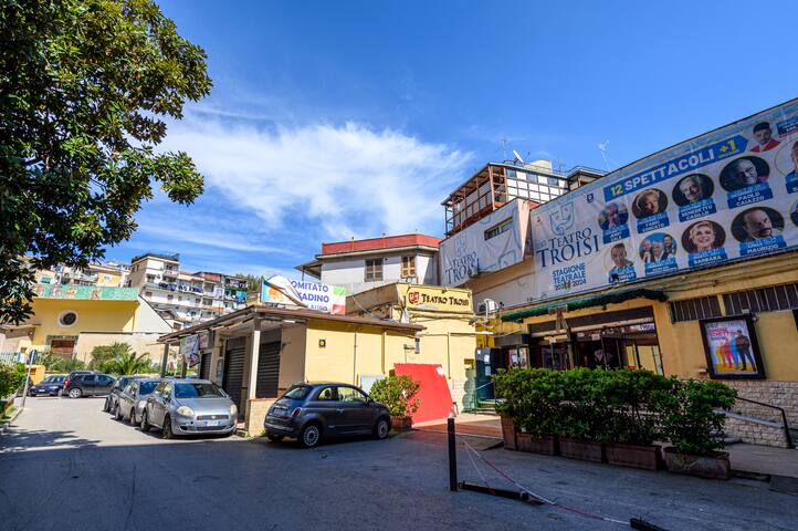 [Pulcinella Home] – Chic e Comfort in Central City gallery image 2