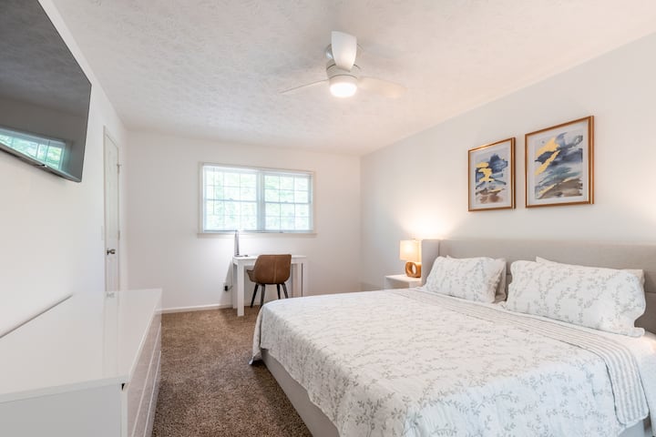 Спална соба 1.

Брачен кревет (широк 180 - 200