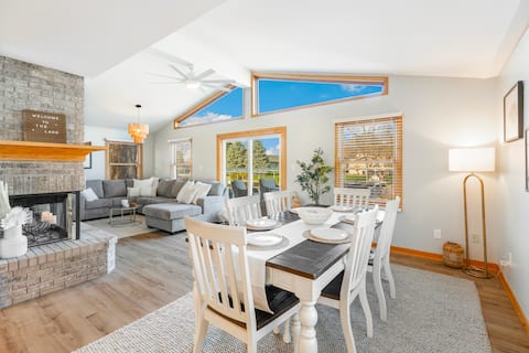 Airy Delavan Lake Oasis