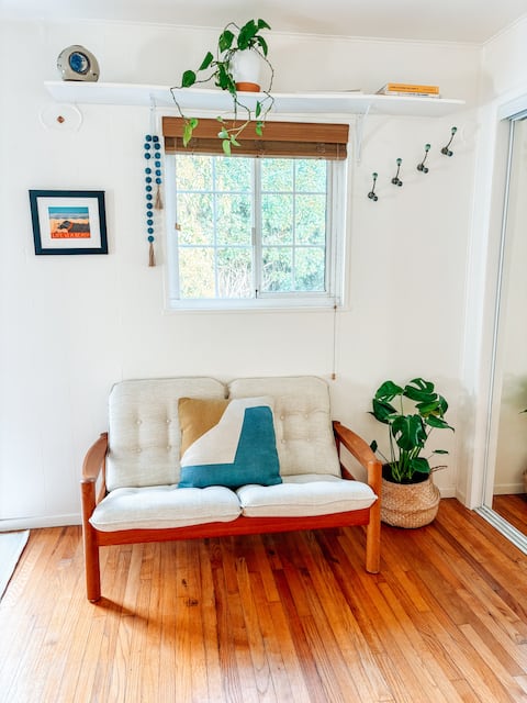 Popular Airbnb listing: Bay Haven — Overlook Heights in San Diego