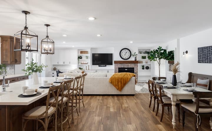 Multi-Million $ Estate, Pickle Ball, Heated Pool - Arizona