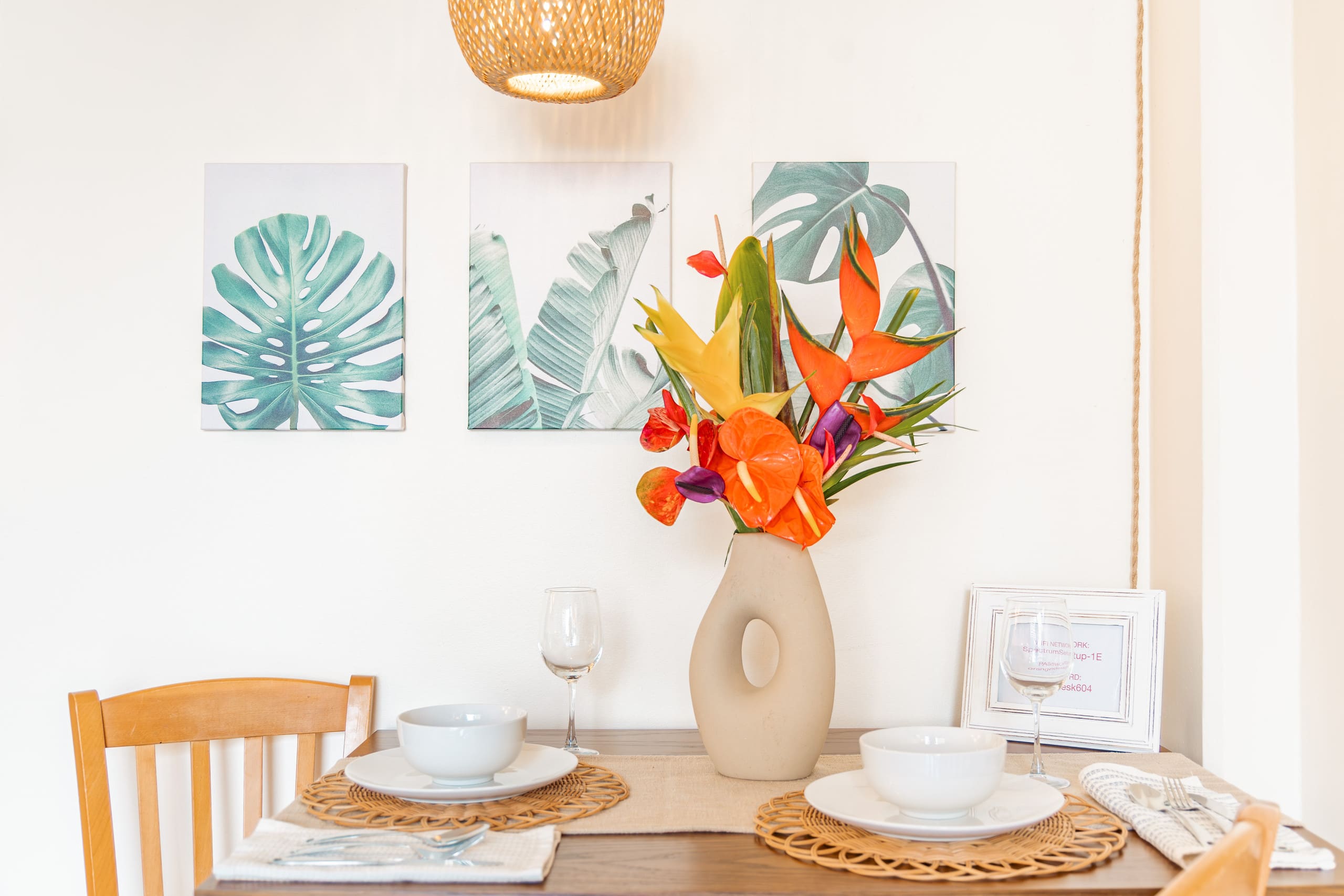 Gorgeous Beachfront Condo (parking / 2 pools!) - Image 7